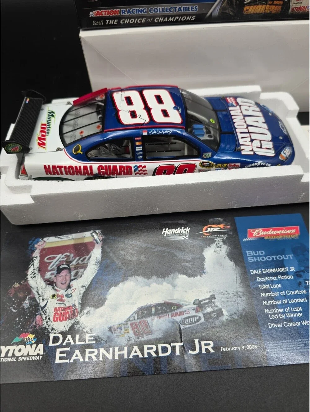 DALE EARNHARDT JR 2008 NATIONAL GUARD SHOOTOUT  WIN  1/24 GM DEALER VERSION